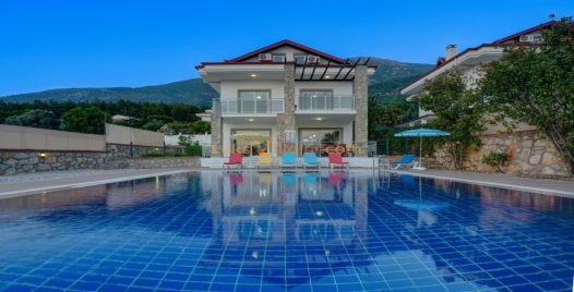 Fethiye'de Geniş Aileler için Özel Havuzlu Villa 0 Resim