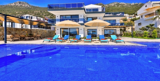 Kızıltaş'ta Lüks ve Özel Havuzlu Tatil Villası 1 Resim