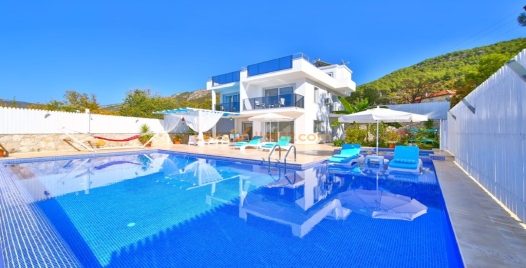 Üzümlü'de Doğa İçinde, Özel Havuzlu Tatil Villası 1 Resim