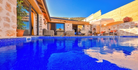 Yeşilköy'de Özel Havuzlu, Sessiz ve Huzurlu Villa 1 Resim
