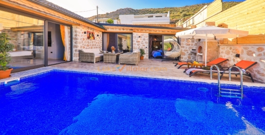 Yeşilköy'de Özel Havuzlu, Sessiz ve Huzurlu Villa 3 Resim
