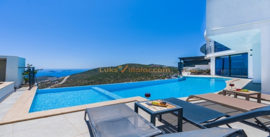 Akbel'de Özel Havuzlu, Lüks Tatil Villası 4 Resim
