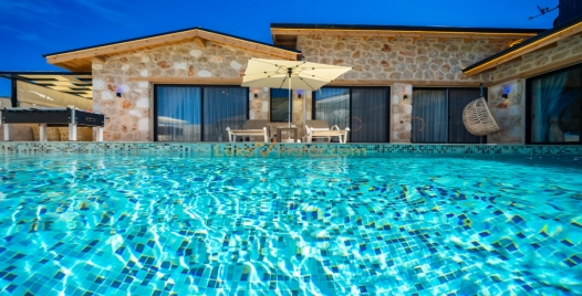 Akbel'de Özel Havuzlu, Konforlu Villa Tatili 0 Resim