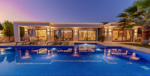 Çavdır'da Özel Havuzlu, Konforlu Lüks Villa Tatili 0 Resim