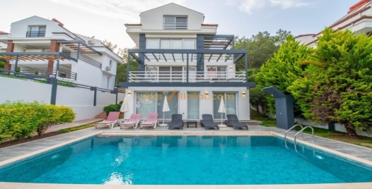Ölüdeniz'de Özel Havuzlu, Geniş ve Lüks Villa 0 Resim
