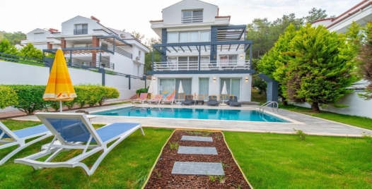 Ölüdeniz'de Özel Havuzlu, Geniş ve Lüks Villa 2 Resim