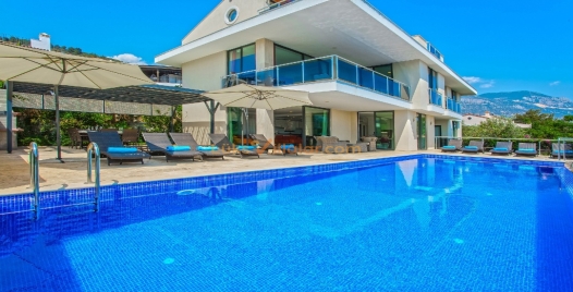 Kalkan'da Büyük Aileler için Özel Havuzlu Lüks Villa 0 Resim