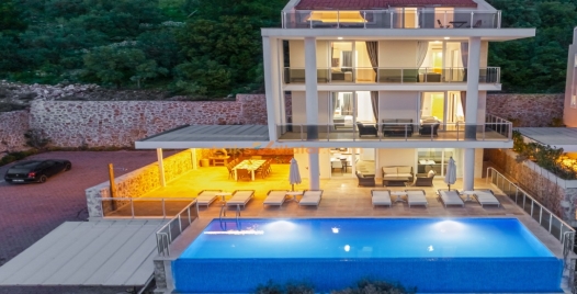 Kalkan'da Lüks ve Özel Havuzlu Villa Tatili 2 Resim