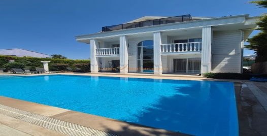 Ölüdeniz'de Konfor ve Lüks Sunan Özel Havuzlu Villa 1 Resim