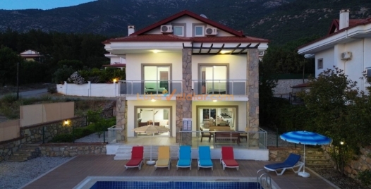Fethiye'de Özel Havuzlu, Geniş Kapasiteli Lüks Villa 1 Resim