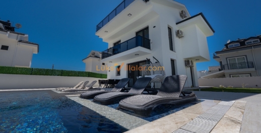Ovacık'ta Doğa İçinde, Özel Havuzlu Lüks Villa 2 Resim