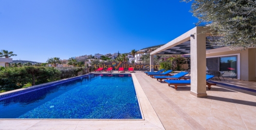 Kalkan'da Özel Havuzlu, Geniş ve Konforlu Villa Tatili 3 Resim