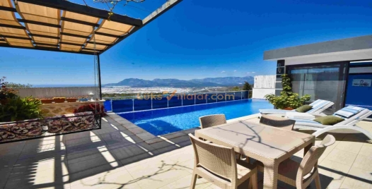 Üzümlü'de Tatil için Mükemmel, Özel Havuzlu Villa 3 Resim