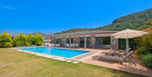 Fethiye'de Özel Havuzlu, Eşsiz Doğa İçinde Kiralık Villa 0 Resim