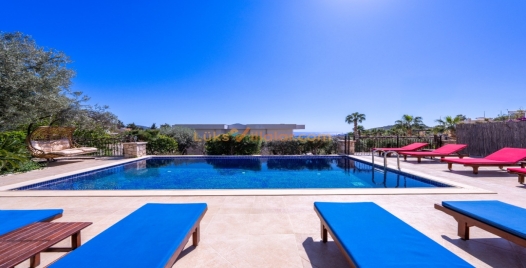 Kalkan'da Özel Havuzlu, Geniş ve Konforlu Villa Tatili 2 Resim