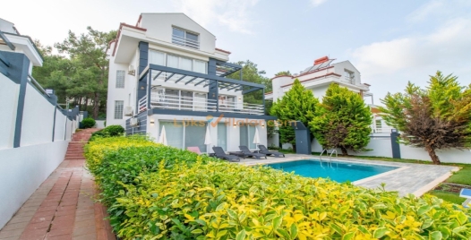 Ölüdeniz'de Özel Havuzlu, Geniş ve Lüks Villa 3 Resim