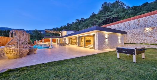 Villa Gra Bohem 0 Resim